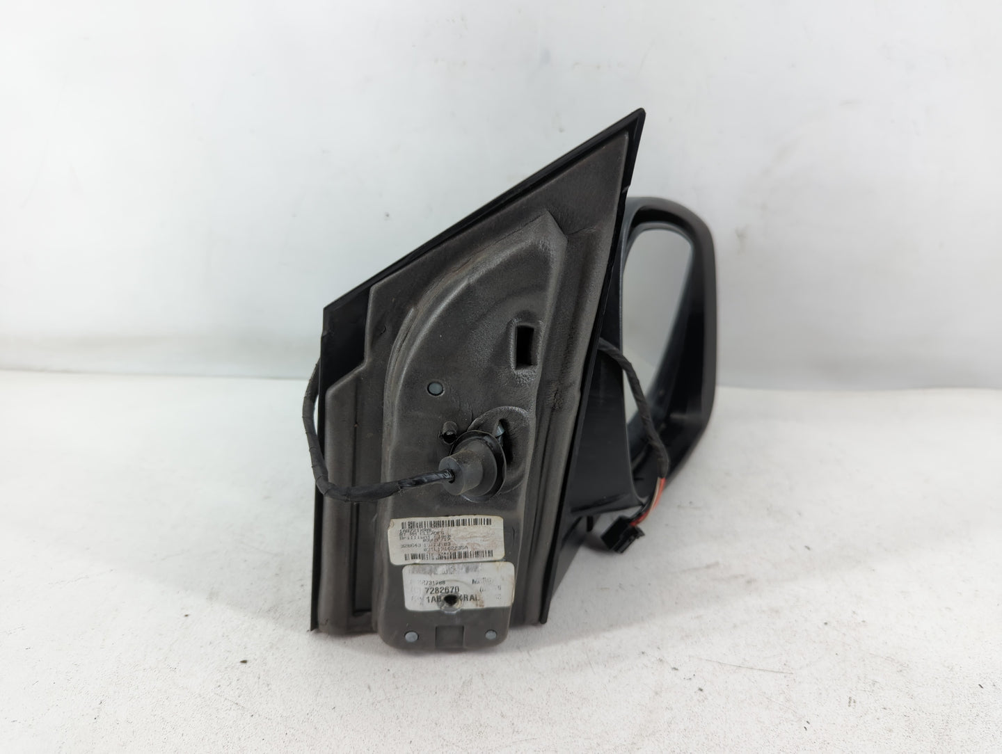 2017 Dodge Caravan Passenger Side View Mirror - Right Door Mirror OEM Used - Oemusedautoparts1.com