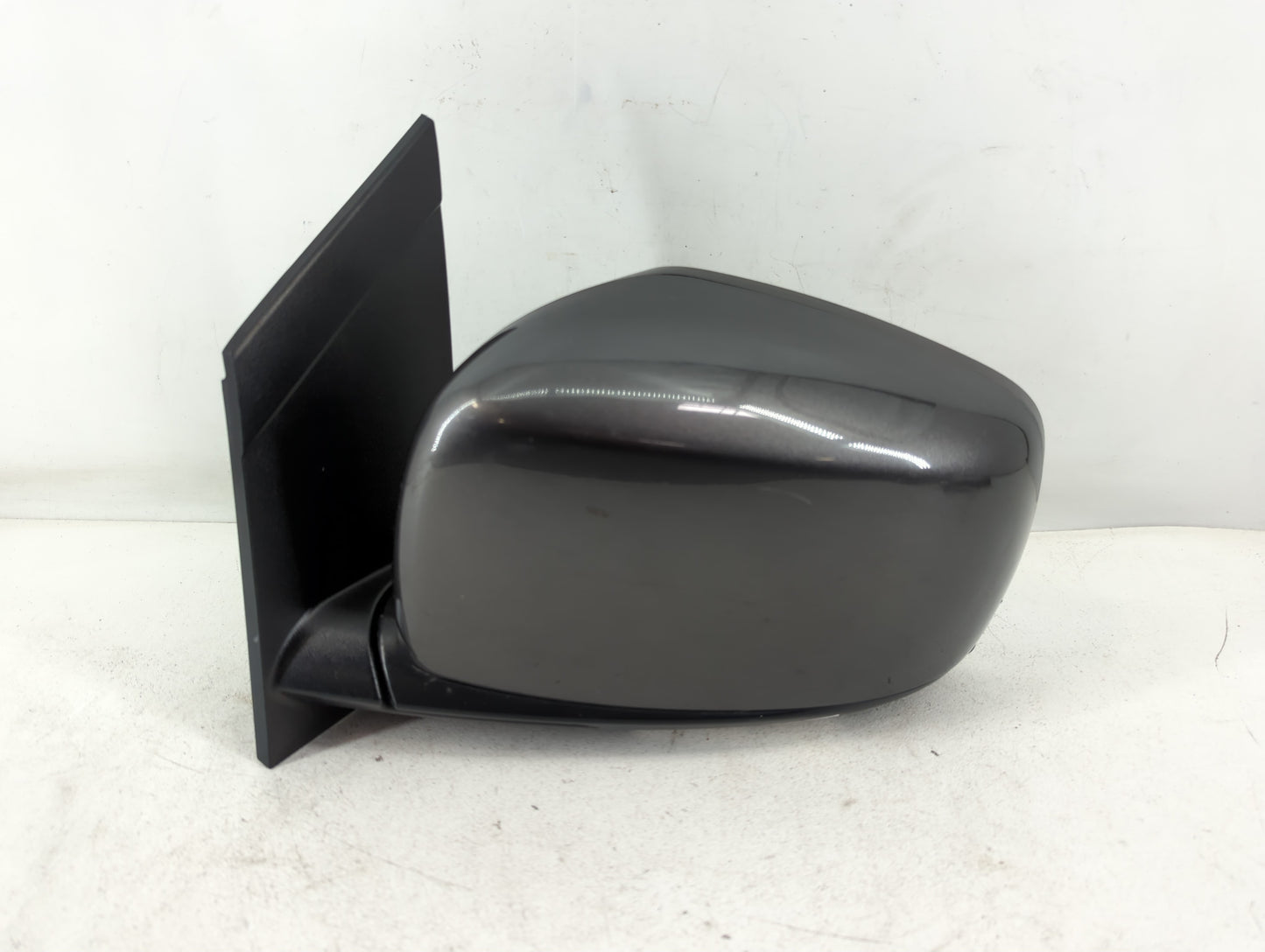 2017 Dodge Caravan Driver Side View Mirror - Left Door Mirror OEM Used - Oemusedautoparts1.com