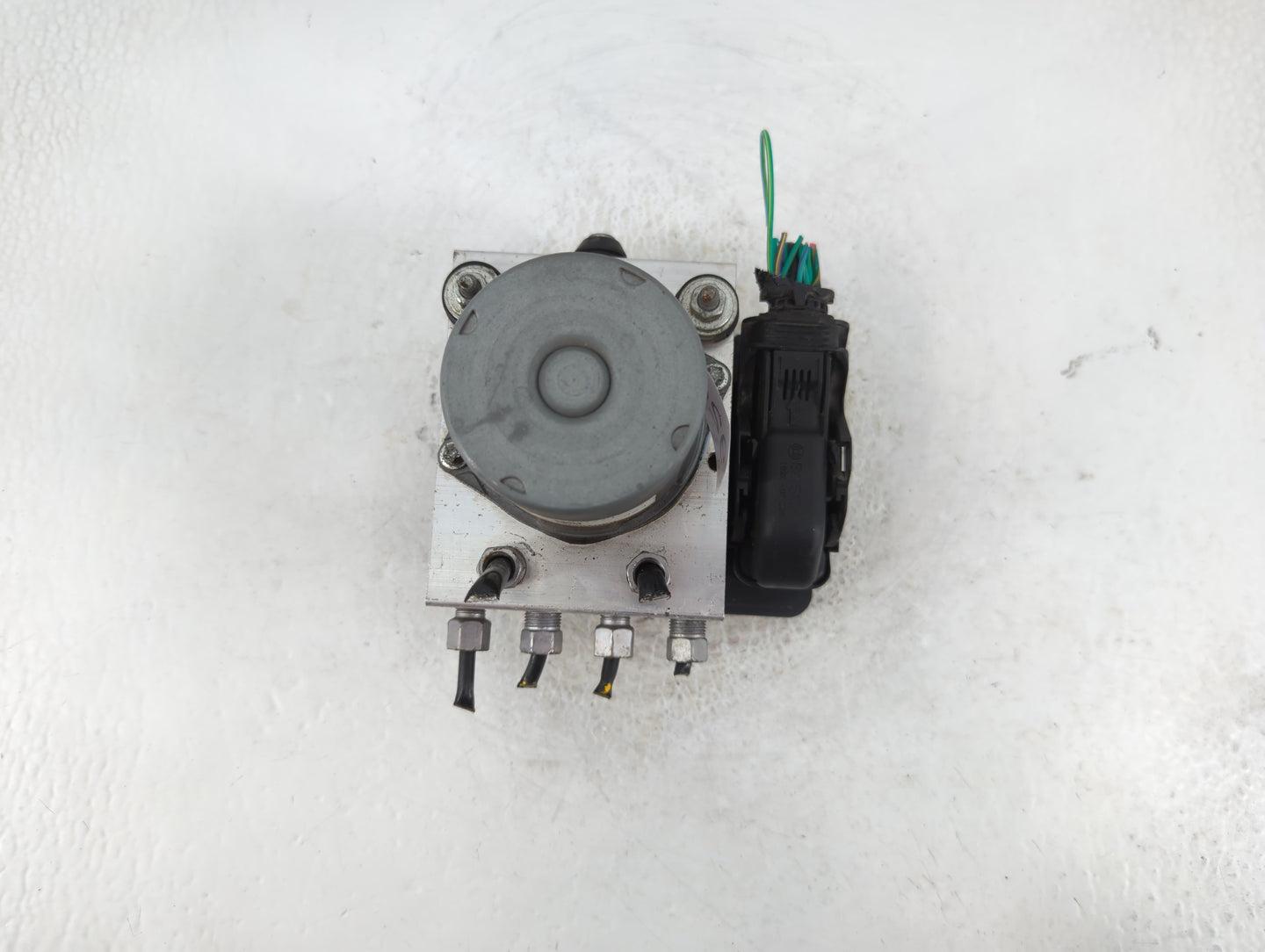 2017 Dodge Caravan ABS Pump Control Module Replacement P/N:P68183803AC Fits Fits 2015 2016 2018 2019 2020 OEM Used Auto Part