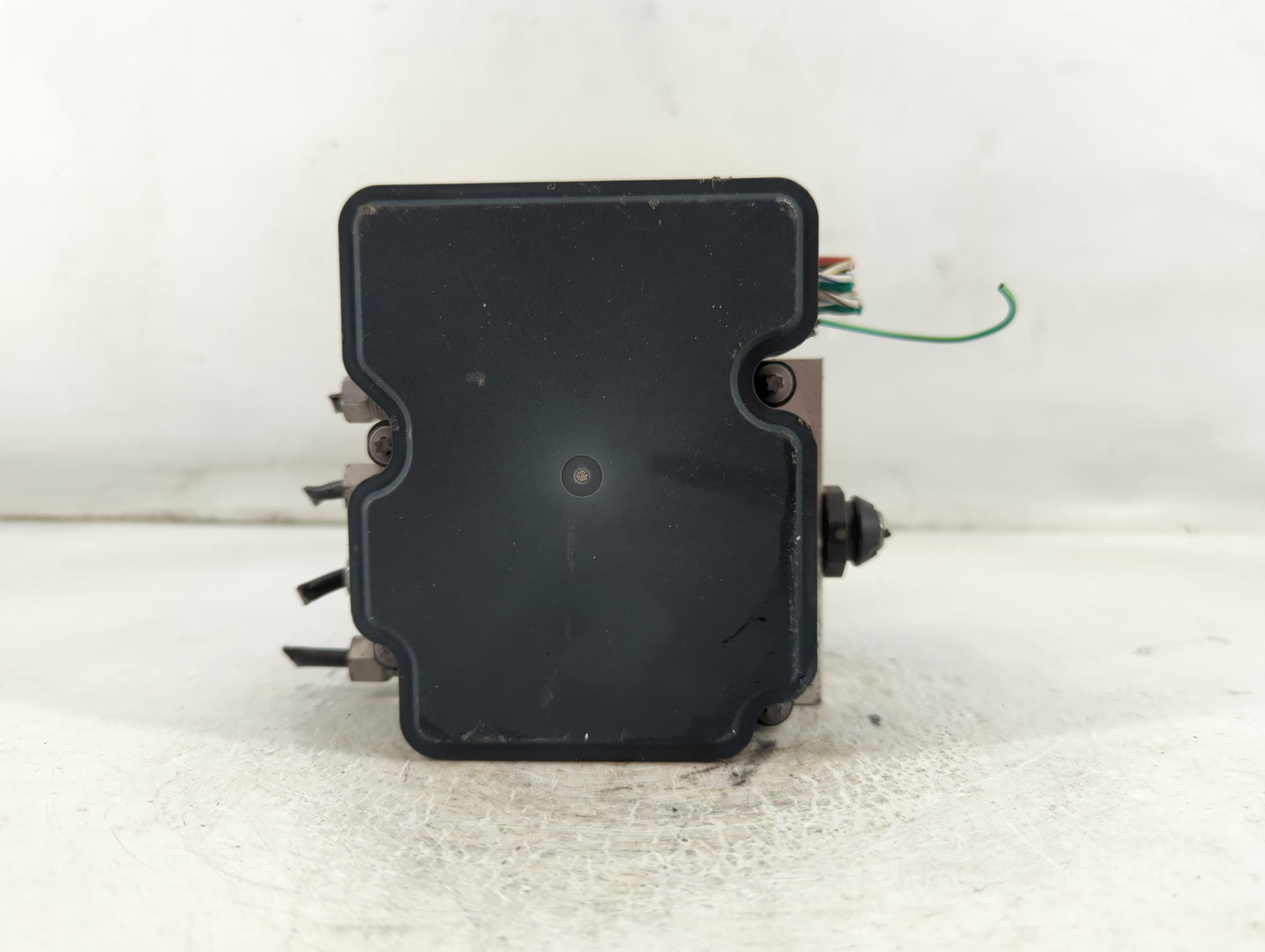 2017 Dodge Caravan ABS Pump Control Module Replacement P/N:P68183803AC Fits Fits 2015 2016 2018 2019 2020 OEM Used Auto Part