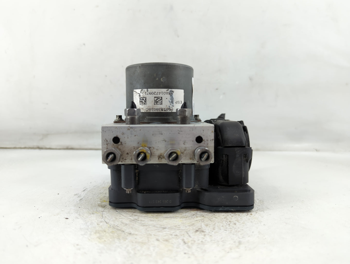 2017 Dodge Caravan ABS Pump Control Module Replacement P/N:P68183803AC Fits Fits 2015 2016 2018 2019 2020 OEM Used Auto Part