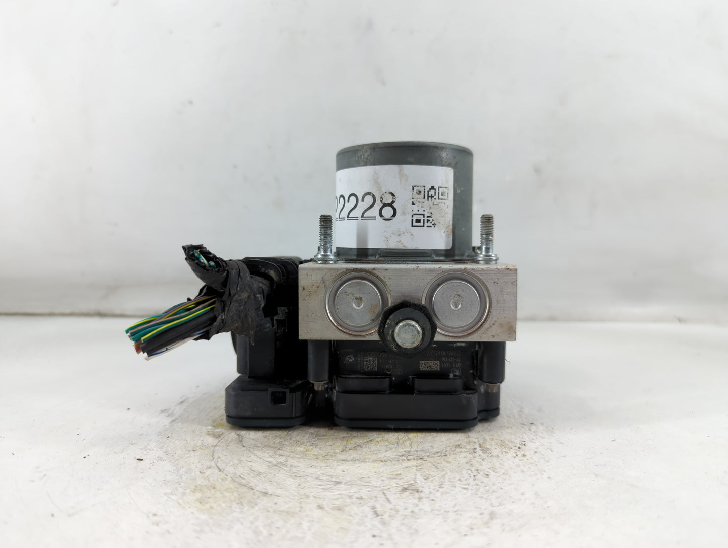 2017 Dodge Caravan ABS Pump Control Module Replacement P/N:P68183803AC Fits Fits 2015 2016 2018 2019 2020 OEM Used Auto Part