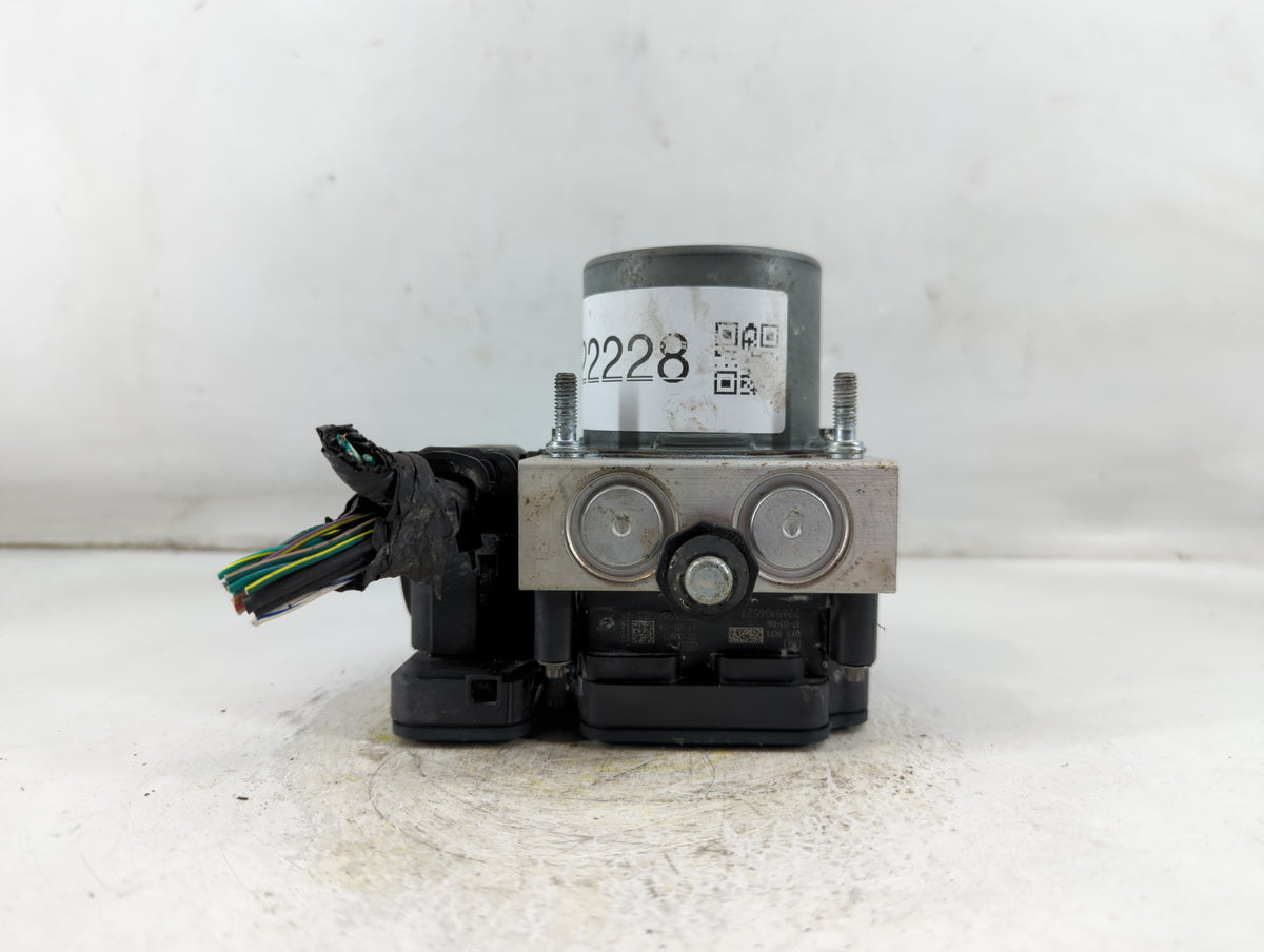 2017 Dodge Caravan Anti-Lock Brake ABS Pump Module Actuator OEM P/N:P68183803AC Fits Fits 2015 2016 2018 2019 2020 OEM Used 