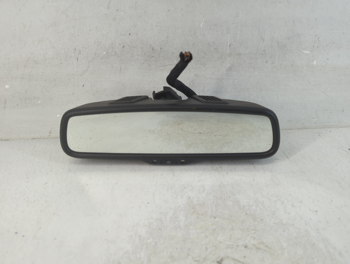 2017 Dodge Caravan Interior Rear View Mirror Replacement OEM P/N:E11026130 Fits Fits 2013 2014 2015 2016 OEM Used Auto Parts