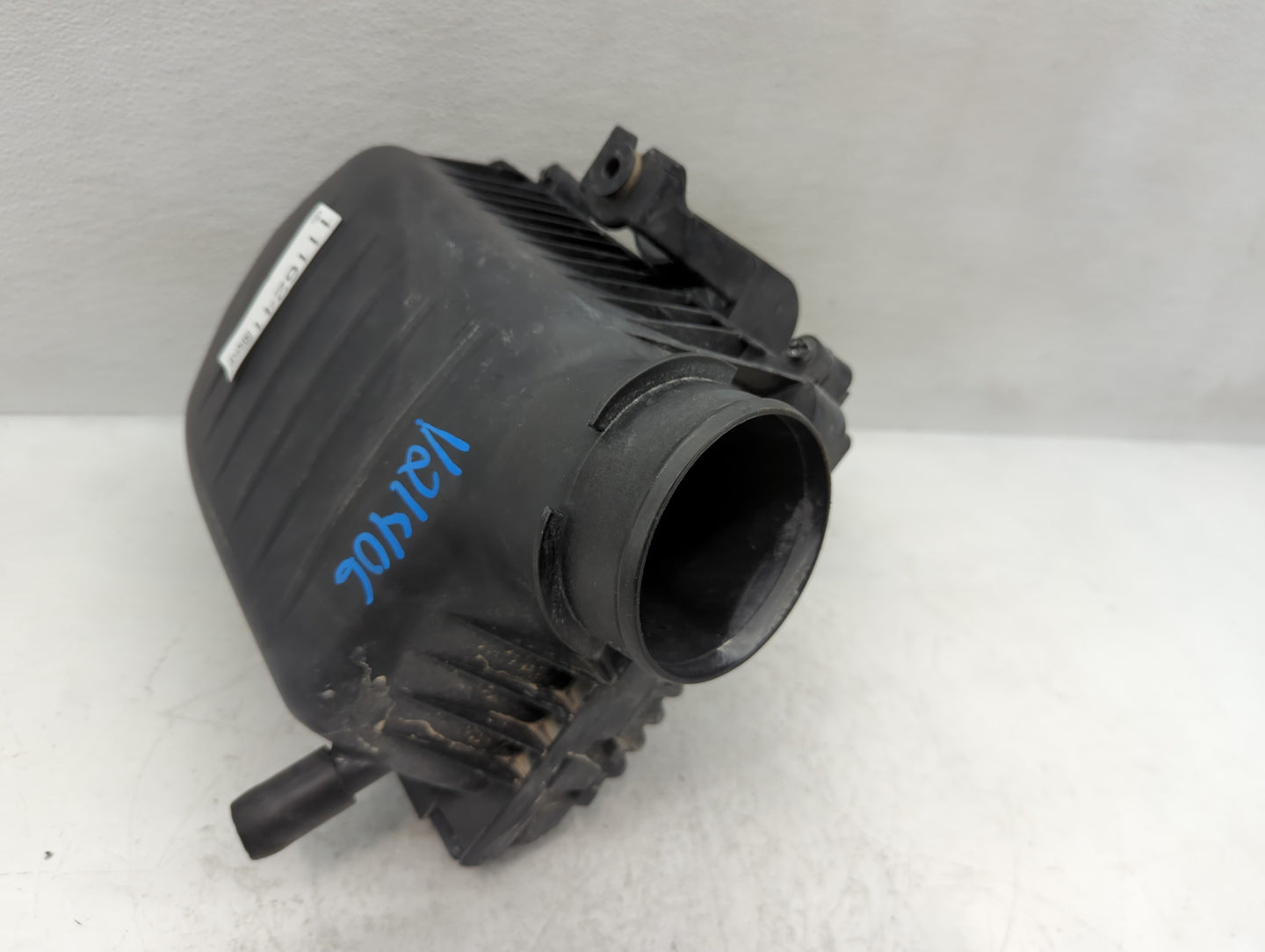 2011-2019 Dodge Challenger Air Cleaner Intake-duct Hose Tube - Oemusedautoparts1.com