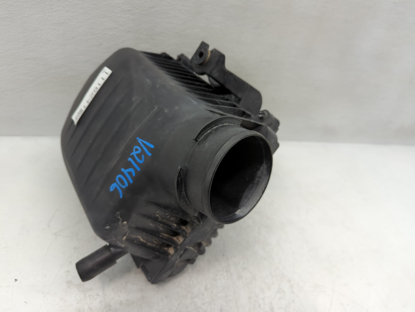 2011-2019 Dodge Challenger Air Cleaner Intake-duct Hose Tube - Oemusedautoparts1.com