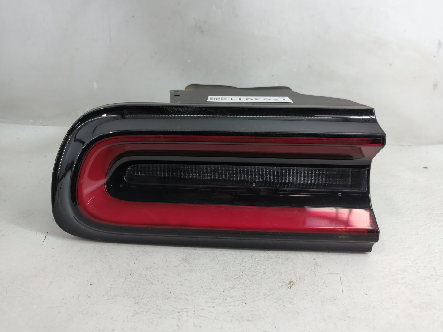 2015-2022 Dodge Challenger Tail Light Assembly Driver Left OEM P/N:00186000-140000 68403955-AB Fits OEM Used Auto Parts - Oe