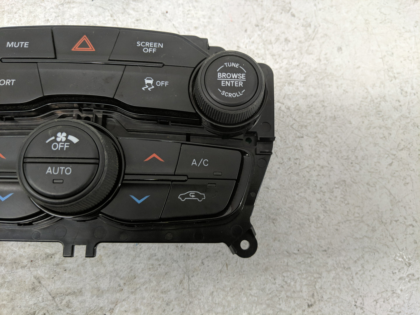2017 Dodge Challenger Climate Control Module Temperature AC/Heater Replacement P/N:2220250 Fits OEM Used Auto Parts - Oemuse