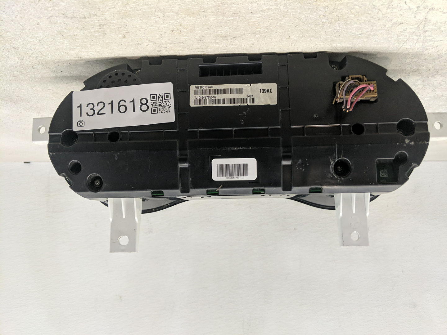 2017 Dodge Challenger Instrument Cluster Speedometer Gauges P/N:P68306139AC Fits OEM Used Auto Parts - Oemusedautoparts1.com
