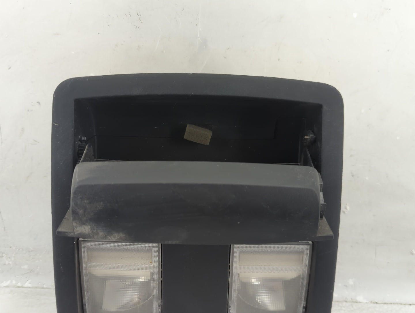 2015-2017 Dodge Challenger Overhead Roof Console - Oemusedautoparts1.com