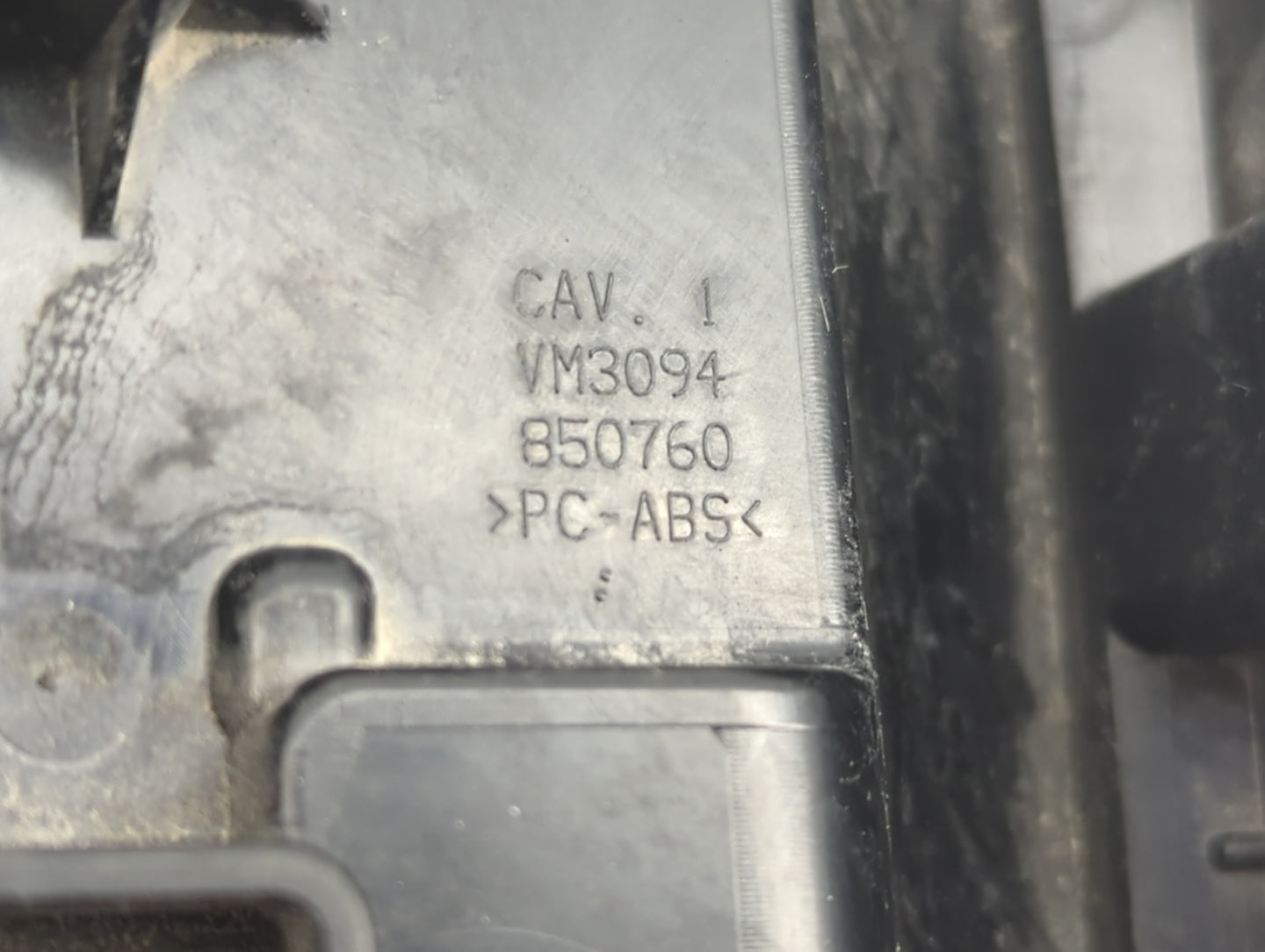 2015-2017 Dodge Challenger Overhead Roof Console - Oemusedautoparts1.com