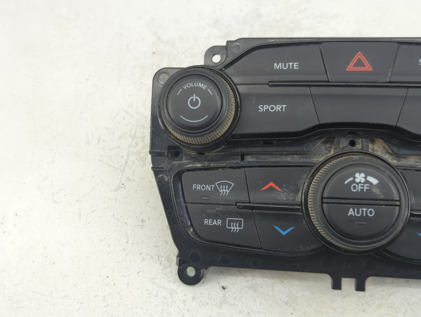 2017-2018 Dodge Challenger Climate Control Module Temperature AC/Heater Replacement P/N:5PG682XGAE Fits Fits 2017 2018 OEM U