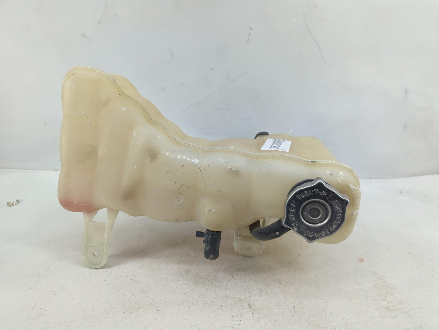 2014-2022 Dodge Challenger Windshield Washer Fluid Reservoir Bottle Oem - Oemusedautoparts1.com