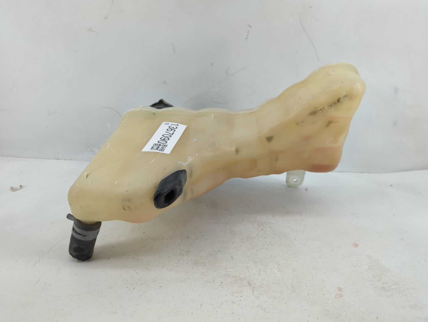 2014-2022 Dodge Challenger Windshield Washer Fluid Reservoir Bottle Oem - Oemusedautoparts1.com