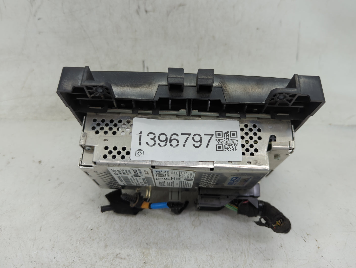 2017 Dodge Challenger Radio AM FM Cd Player Receiver Replacement P/N:68292890AC Fits OEM Used Auto Parts - Oemusedautoparts1