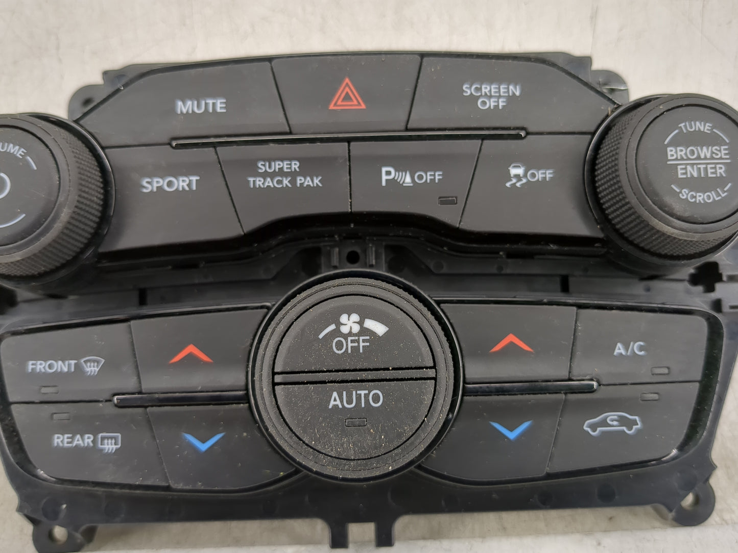 2015-2016 Dodge Challenger Climate Control Module Temperature AC/Heater Replacement P/N:7530320 Fits Fits 2015 2016 OEM Used