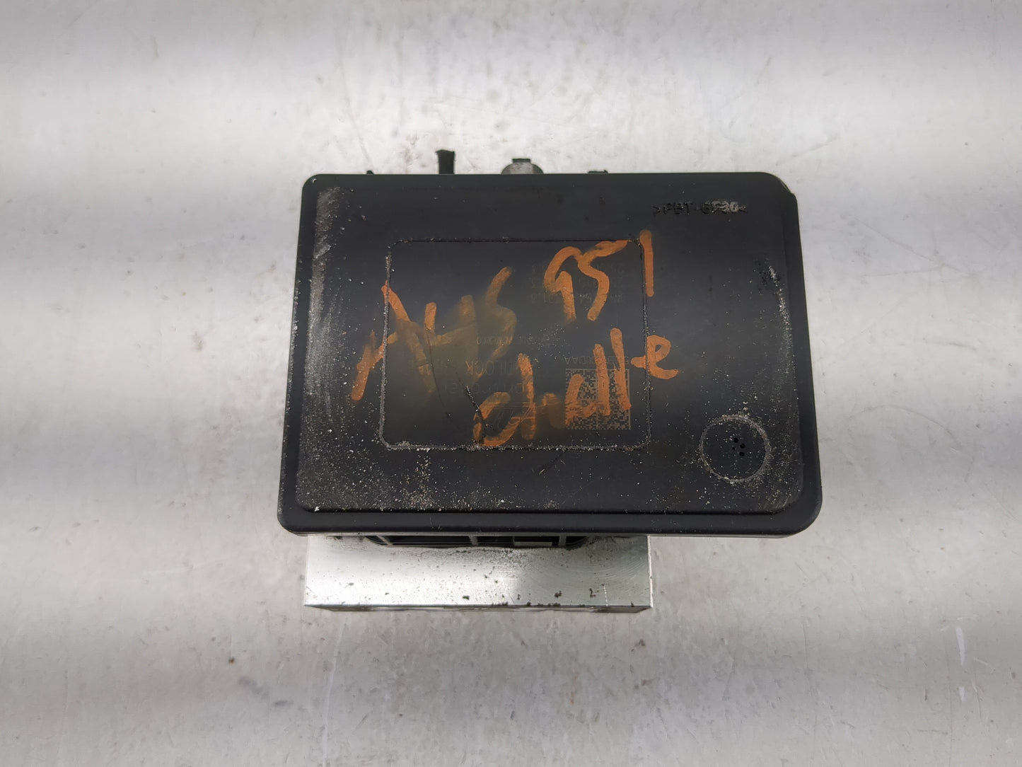 2017 Dodge Challenger ABS Pump Control Module Replacement P/N:P68316593AD 25.0220-0732.4 Fits OEM Used Auto Parts - Oemuseda