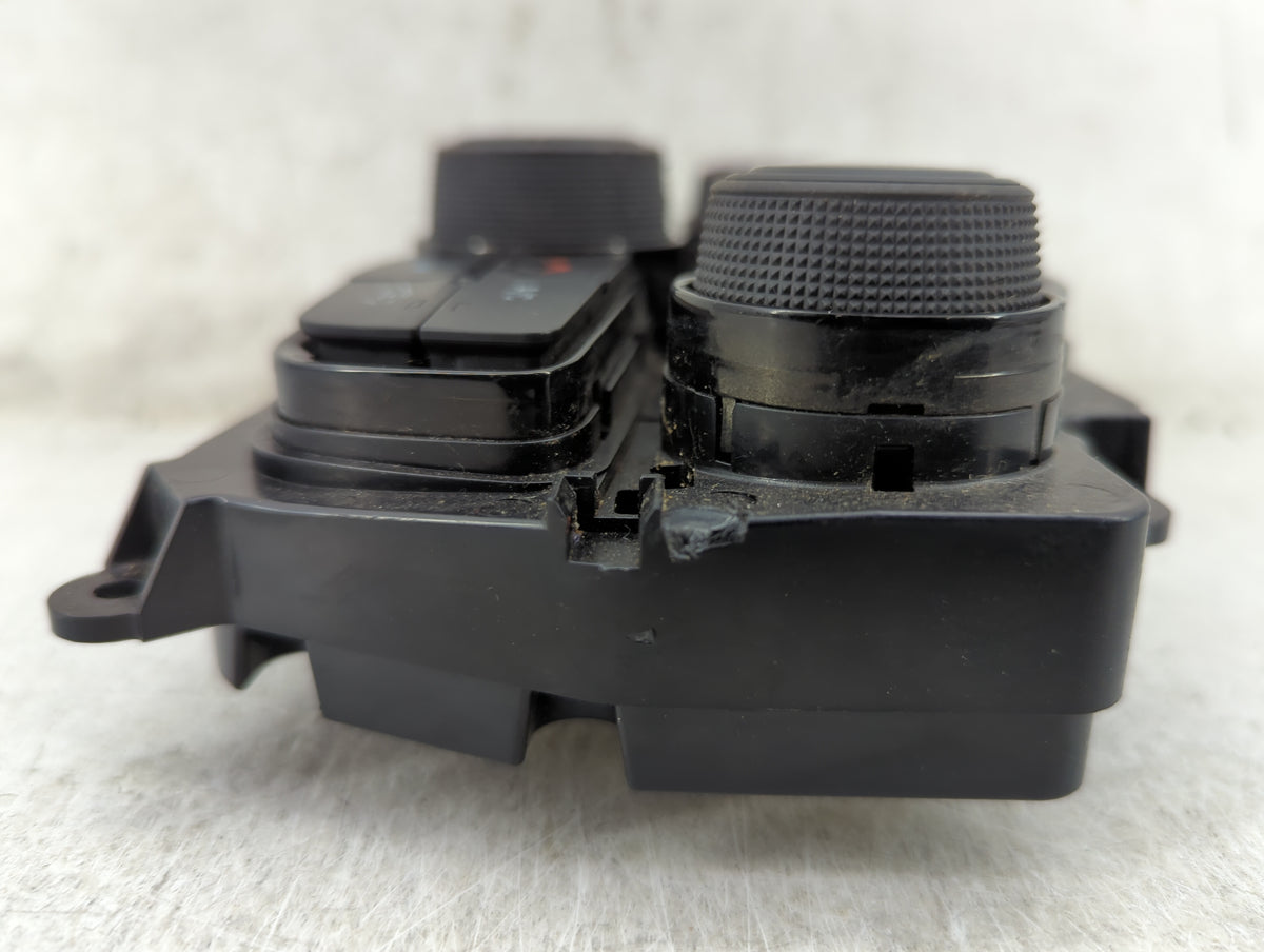 2019 Dodge Challenger Climate Control Module Temperature AC/Heater Replacement P/N:5PG682XGAE 68293606AC Fits OEM Used Auto 