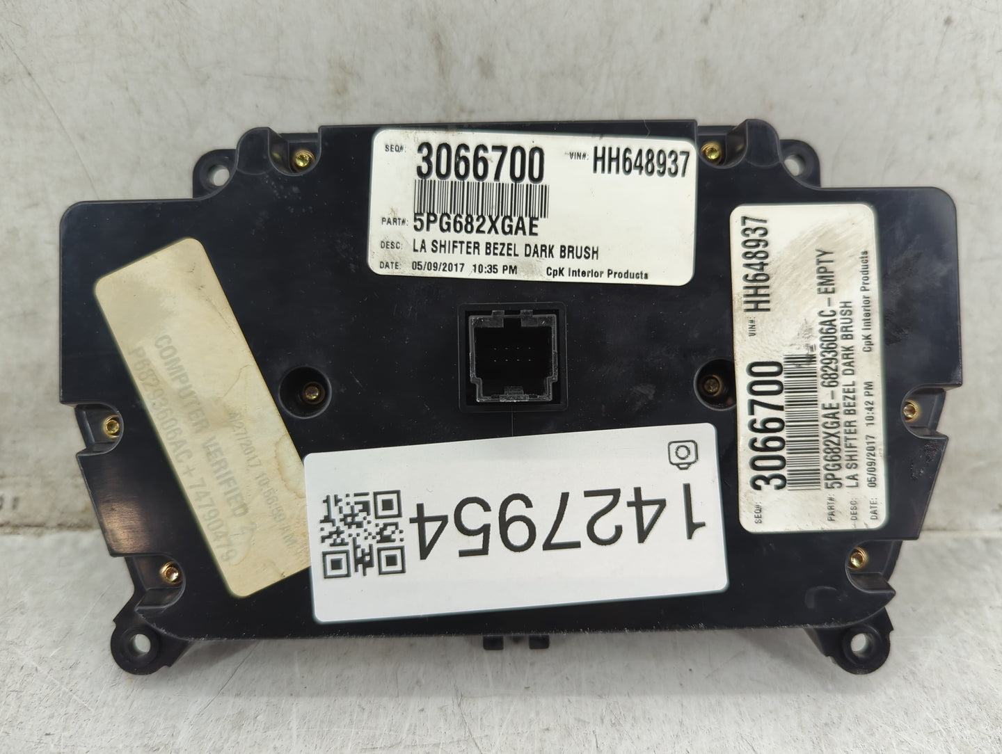2017 Dodge Challenger Climate Control Module Temperature AC/Heater Replacement P/N:5PG682XGAE 68293606AC Fits OEM Used Auto 