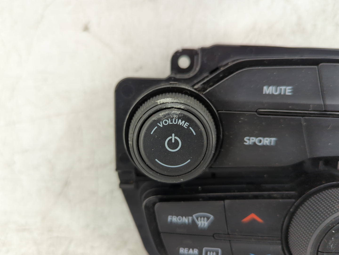 2017 Dodge Challenger Climate Control Module Temperature AC/Heater Replacement P/N:5PG682XGAE 68293606AC Fits OEM Used Auto 