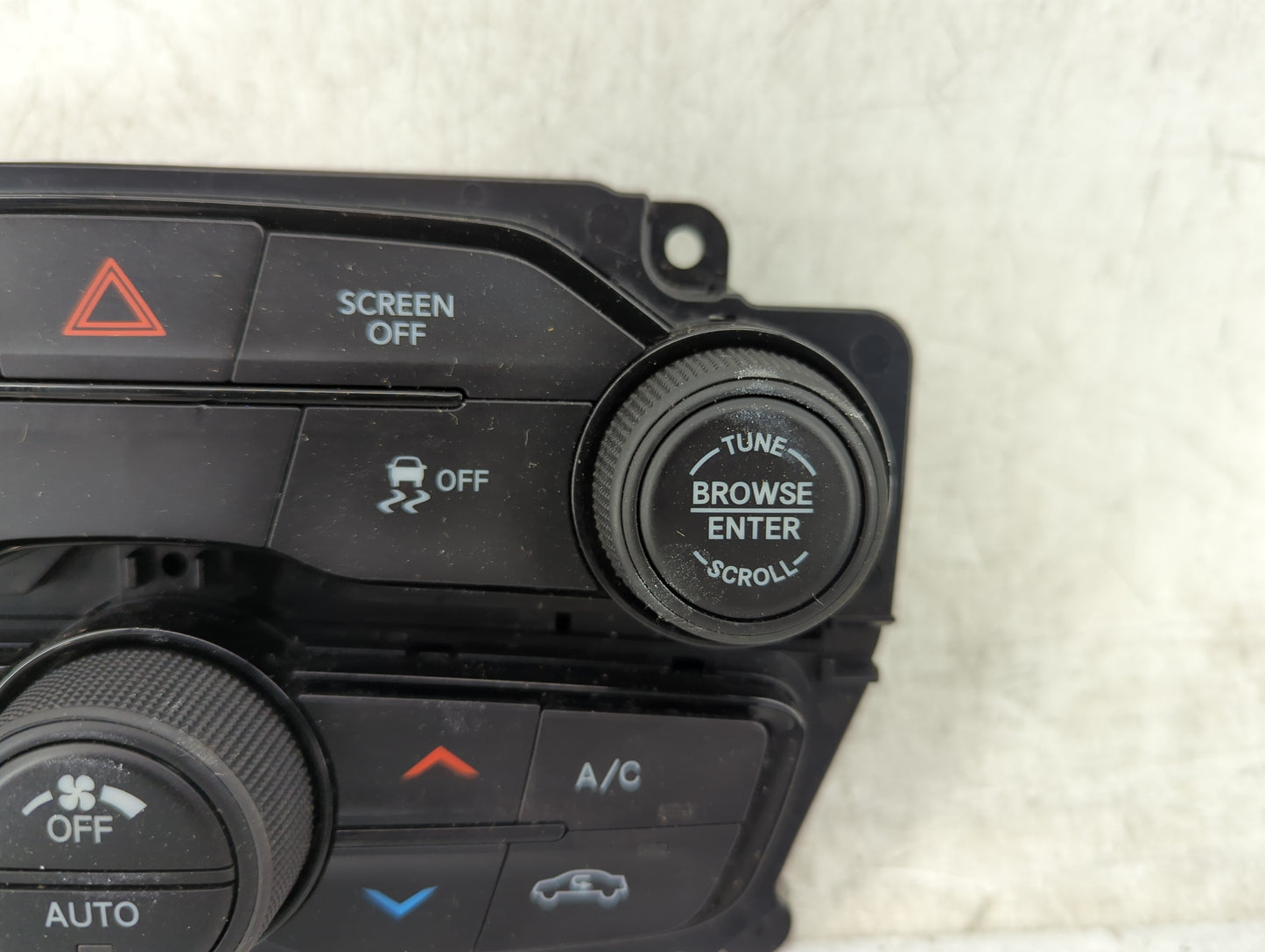 2017 Dodge Challenger Climate Control Module Temperature AC/Heater Replacement P/N:5PG682XGAE 68293606AC Fits OEM Used Auto 