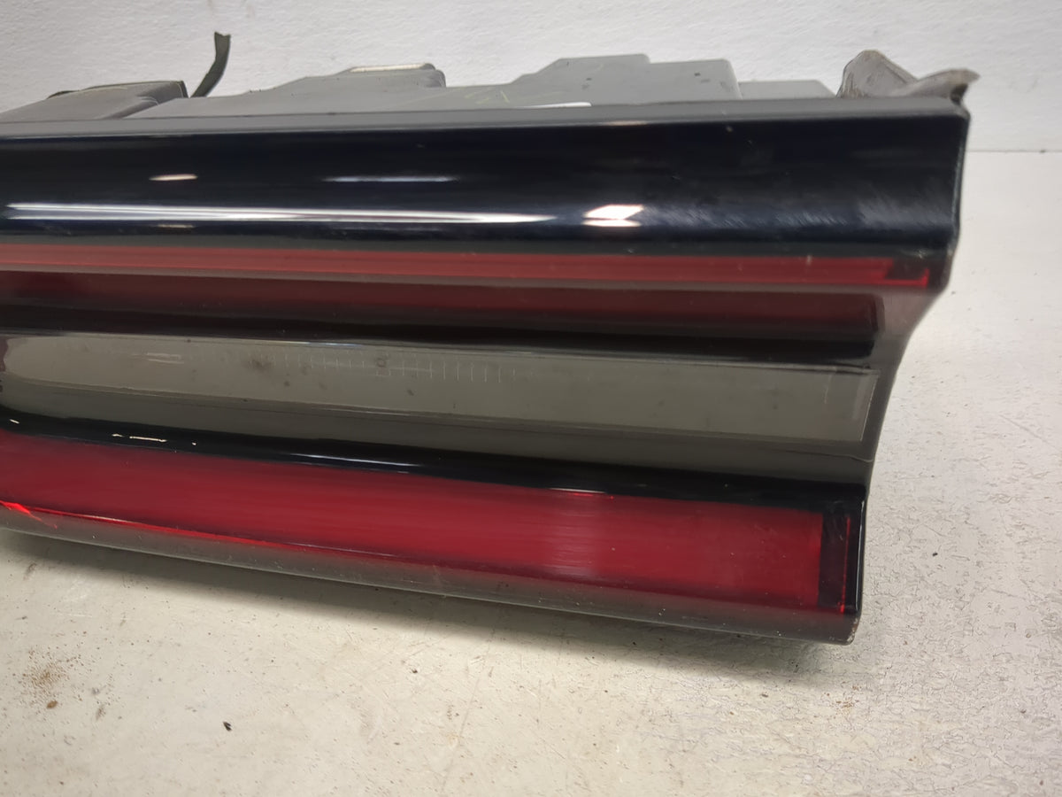 2015 Dodge Challenger Passenger Right Side Deck Lid Mounted Tail Light - Oemusedautoparts1.com