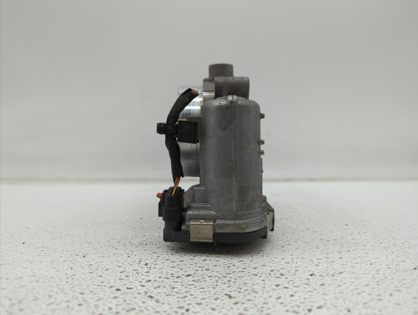 2011-2018 Dodge Challenger Throttle Body P/N:05184349AC 05184349AE Fits Fits 2011 2012 2013 2014 2015 2016 2017 2018 2019 OE