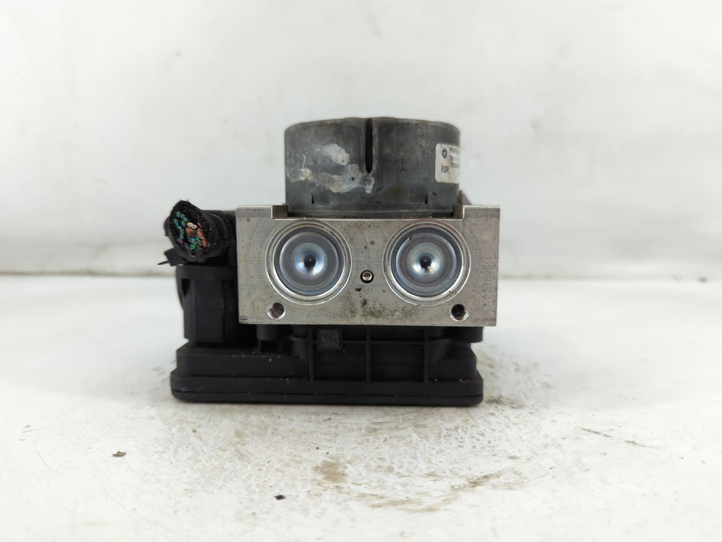 2017 Dodge Challenger ABS Pump Control Module Replacement P/N:0621-5363 0915-5852, 5164-3301 Fits OEM Used Auto Parts - Oemu