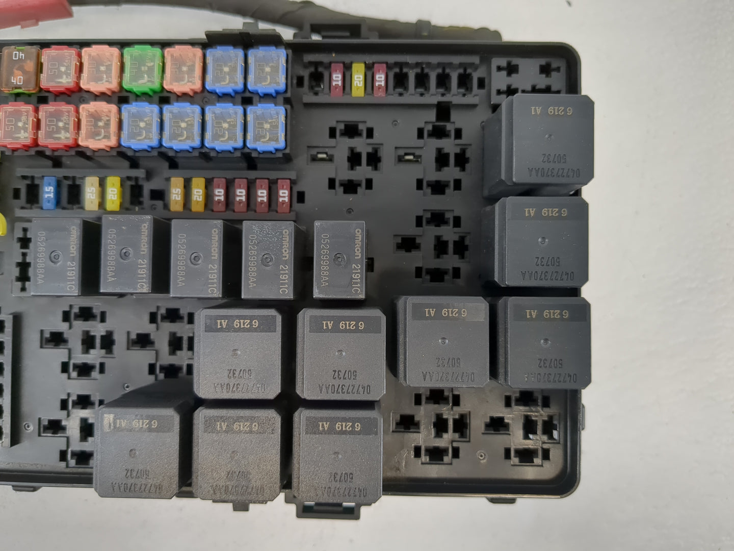 2017 Dodge Charger Fusebox Fuse Box Panel Relay Module P/N:P68304825AD Fits OEM Used Auto Parts - Oemusedautoparts1.com