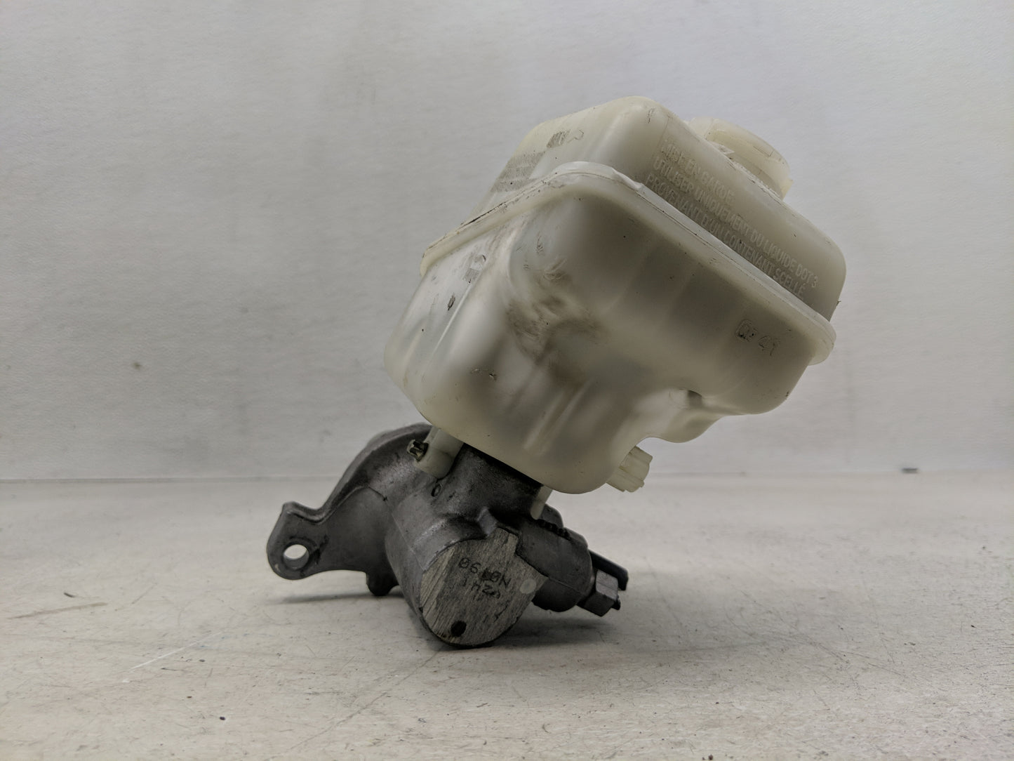 2009-2022 Dodge Charger Brake Master Cylinder - Oemusedautoparts1.com