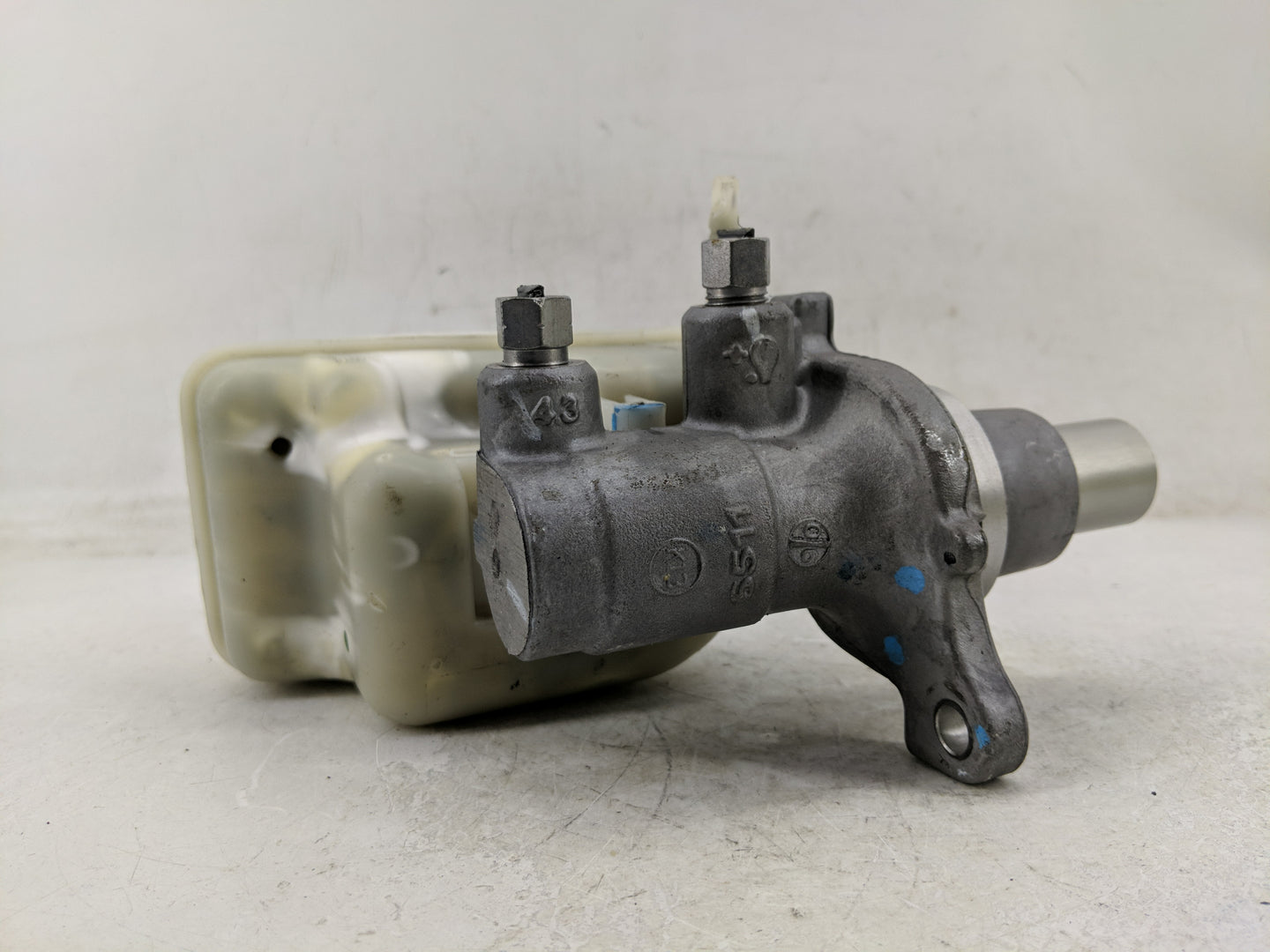2009-2022 Dodge Charger Brake Master Cylinder - Oemusedautoparts1.com