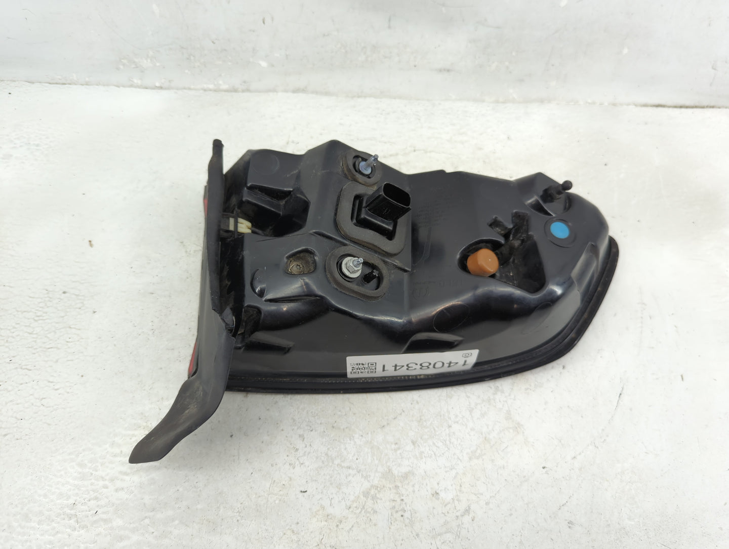 2015-2022 Dodge Charger Tail Light Assembly Passenger Right OEM Fits Fits 2015 2016 2017 2018 2019 2020 2021 2022 OEM Used A