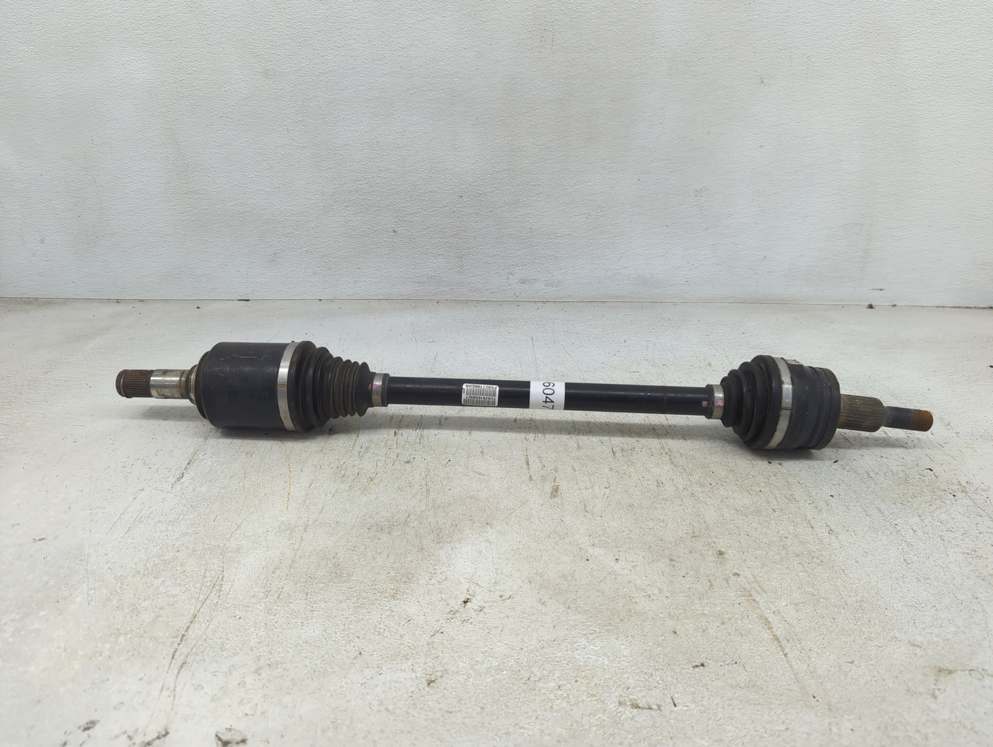 2015-2017 Dodge Charger Axle Shaft Rear Passenger Cv C/v - Oemusedautoparts1.com