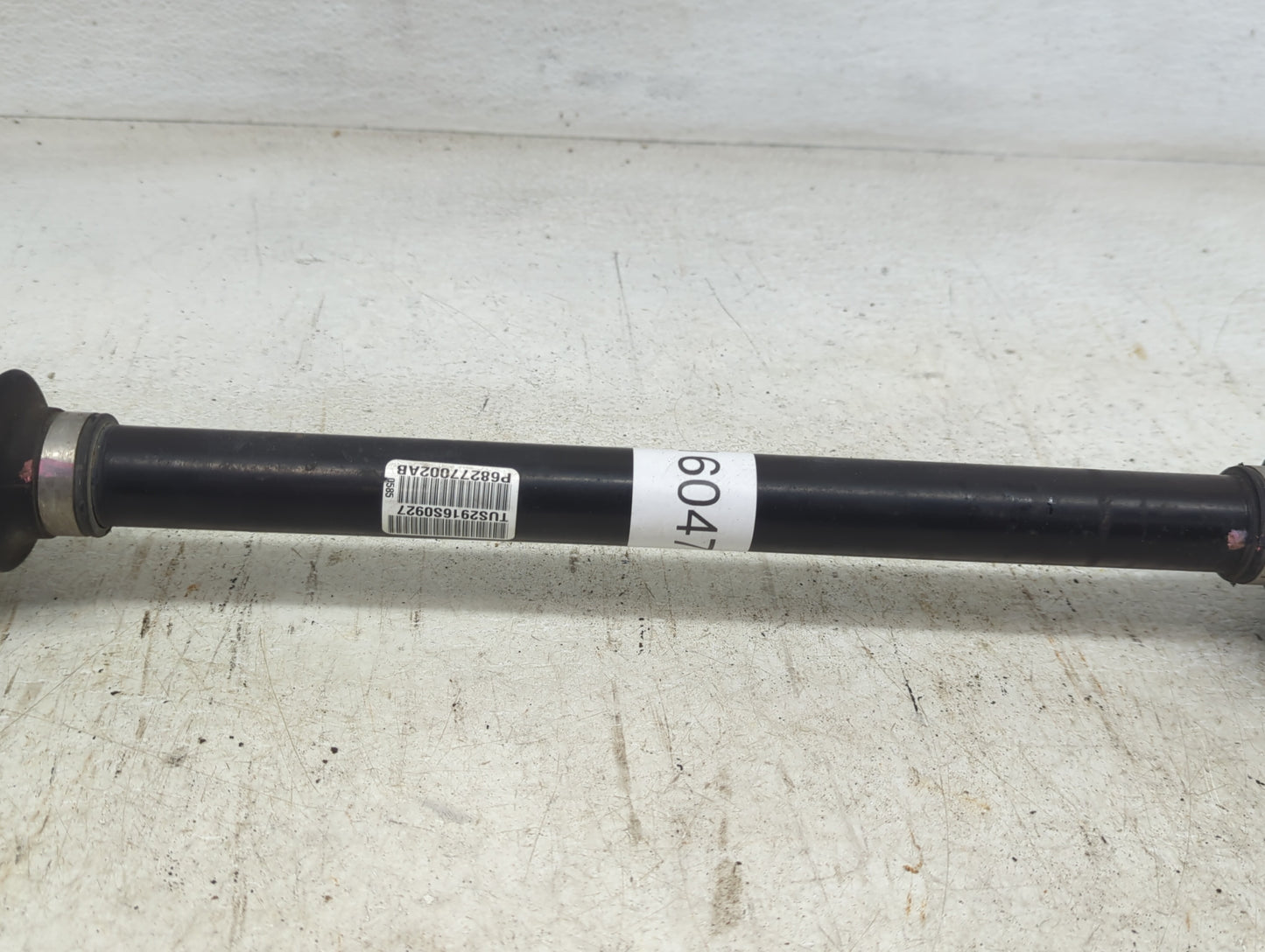 2015-2017 Dodge Charger Axle Shaft Rear Passenger Cv C/v - Oemusedautoparts1.com