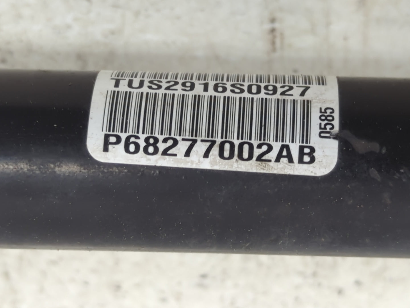 2015-2017 Dodge Charger Axle Shaft Rear Passenger Cv C/v - Oemusedautoparts1.com