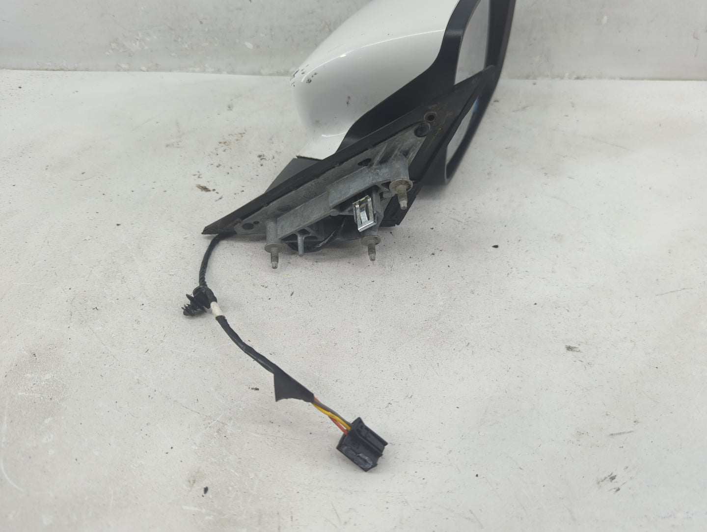 2015-2020 Dodge Charger Passenger Side View Mirror - Right Door Mirror OEM Used - Oemusedautoparts1.com