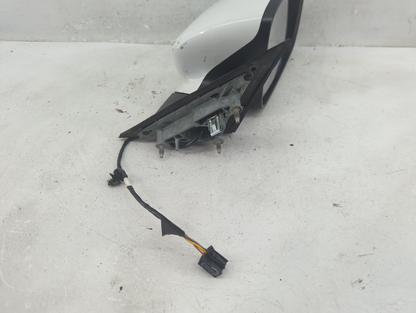 2015-2020 Dodge Charger Passenger Side View Mirror - Right Door Mirror OEM Used - Oemusedautoparts1.com
