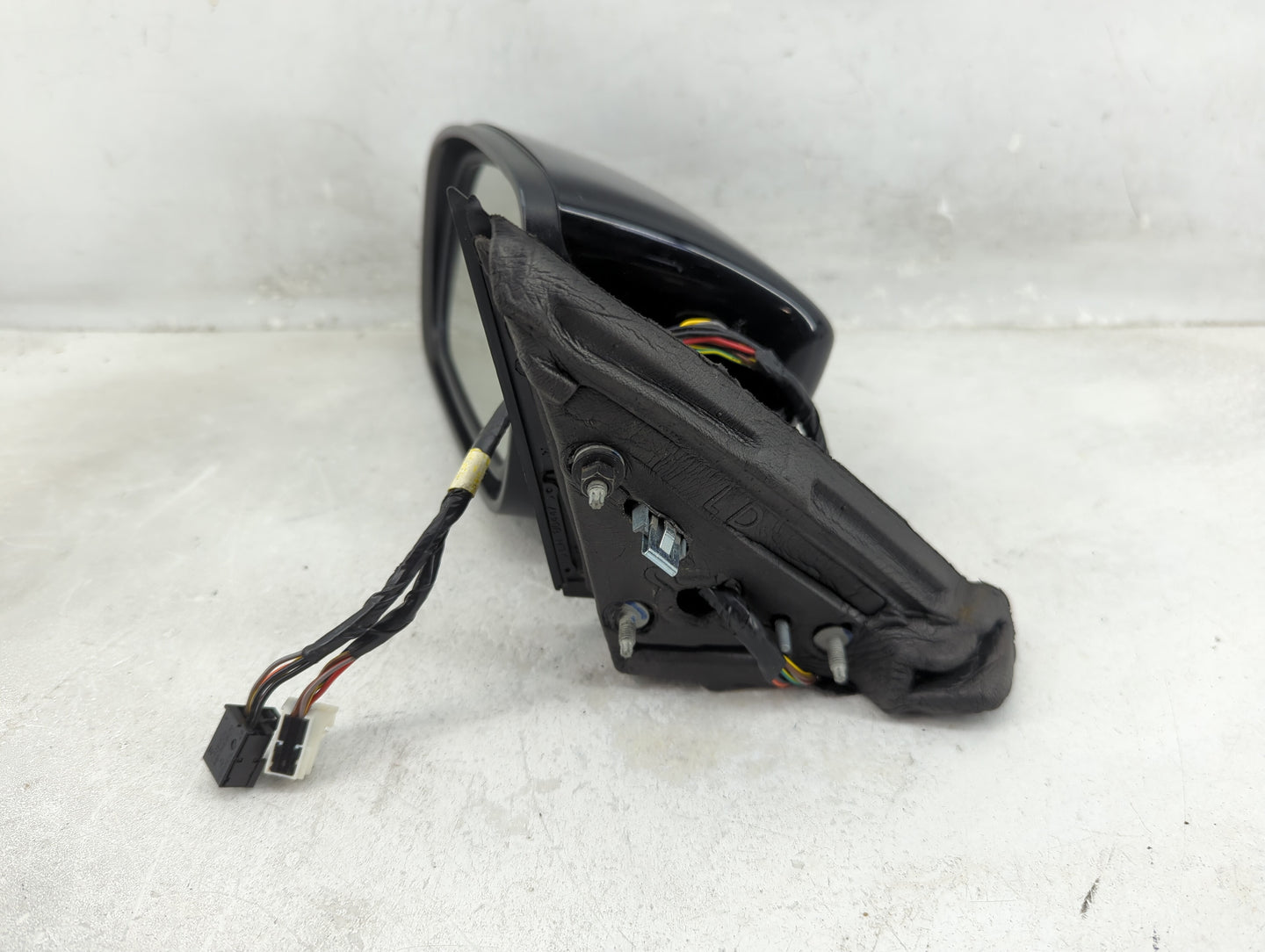 2015-2020 Dodge Charger Driver Side View Mirror - Left Door Mirror OEM Used - Oemusedautoparts1.com