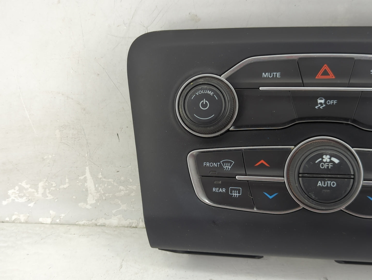 2017-2021 Dodge Charger Climate Control Module Temperature AC/Heater Replacement P/N:P68293617AG 53070471 Fits OEM Used Auto