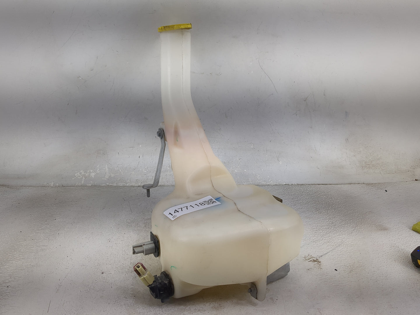 2011-2022 Dodge Charger Windshield Washer Fluid Reservoir Bottle Oem 1477118 - Oemusedautoparts1.com