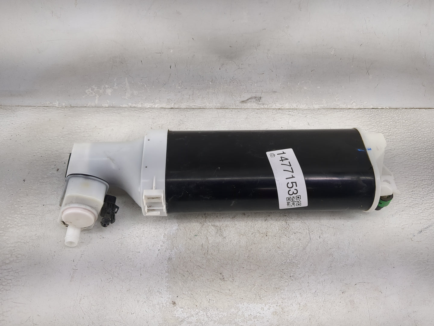 2017 Dodge Charger Fuel Vapor Charcoal Canister - Oemusedautoparts1.com