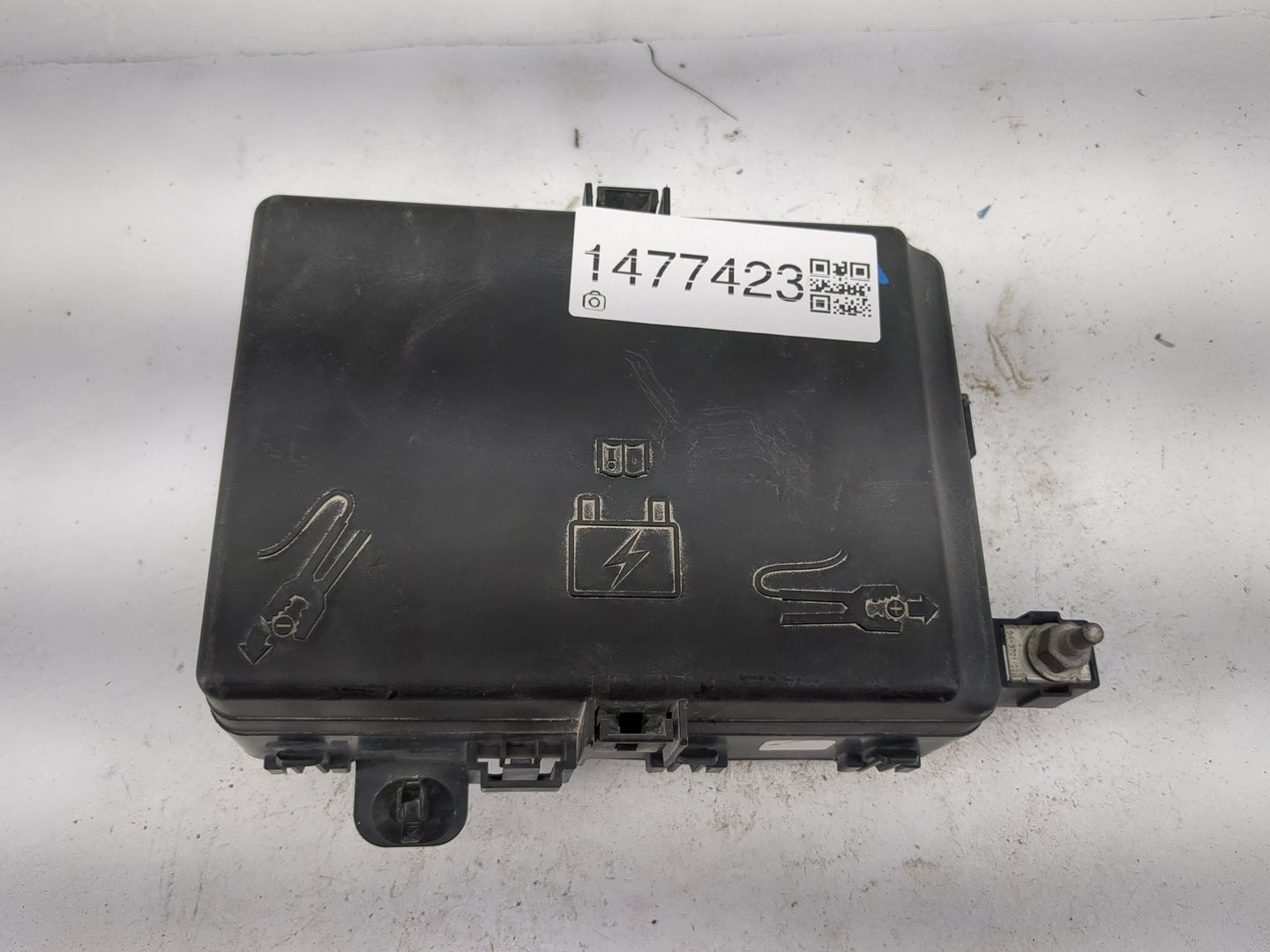 2017 Dodge Charger Fusebox Fuse Box Panel Relay Module P/N:P68304827AD AWH1077DC498 Fits OEM Used Auto Parts - Oemusedautopa