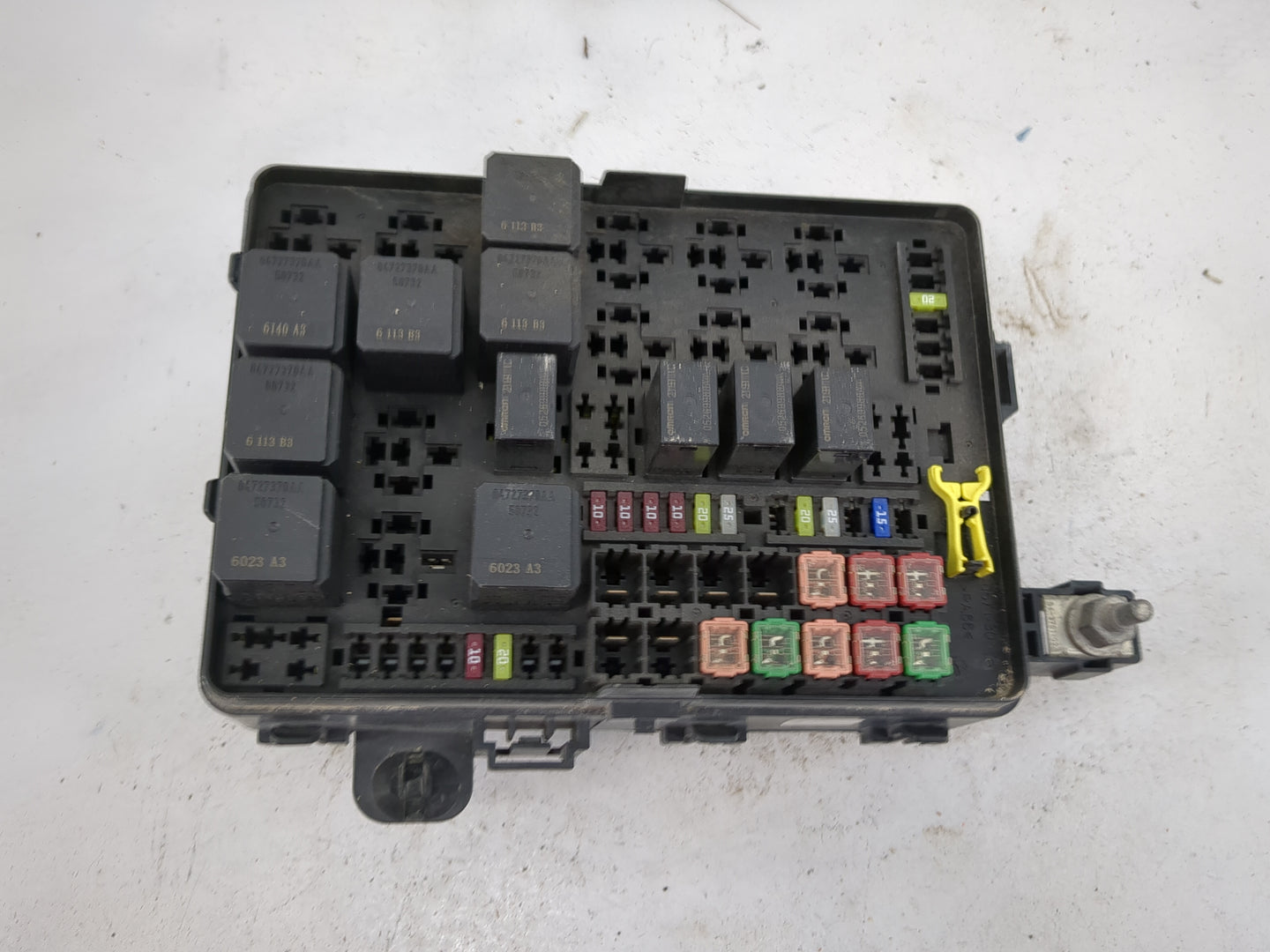 2017 Dodge Charger Fusebox Fuse Box Panel Relay Module P/N:P68304827AD AWH1077DC498 Fits OEM Used Auto Parts - Oemusedautopa
