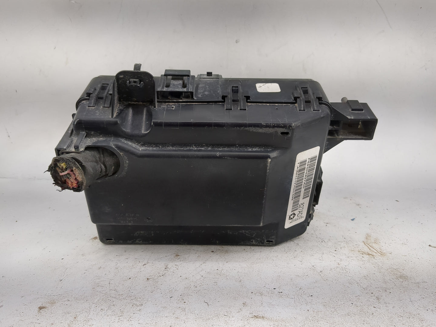 2017 Dodge Charger Fusebox Fuse Box Panel Relay Module P/N:P68304827AD AWH1077DC498 Fits OEM Used Auto Parts - Oemusedautopa
