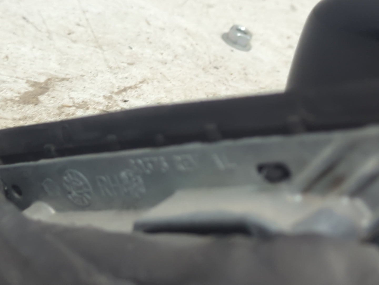 2015-2020 Dodge Charger Passenger Side View Mirror - Right Door Mirror OEM Used - Oemusedautoparts1.com