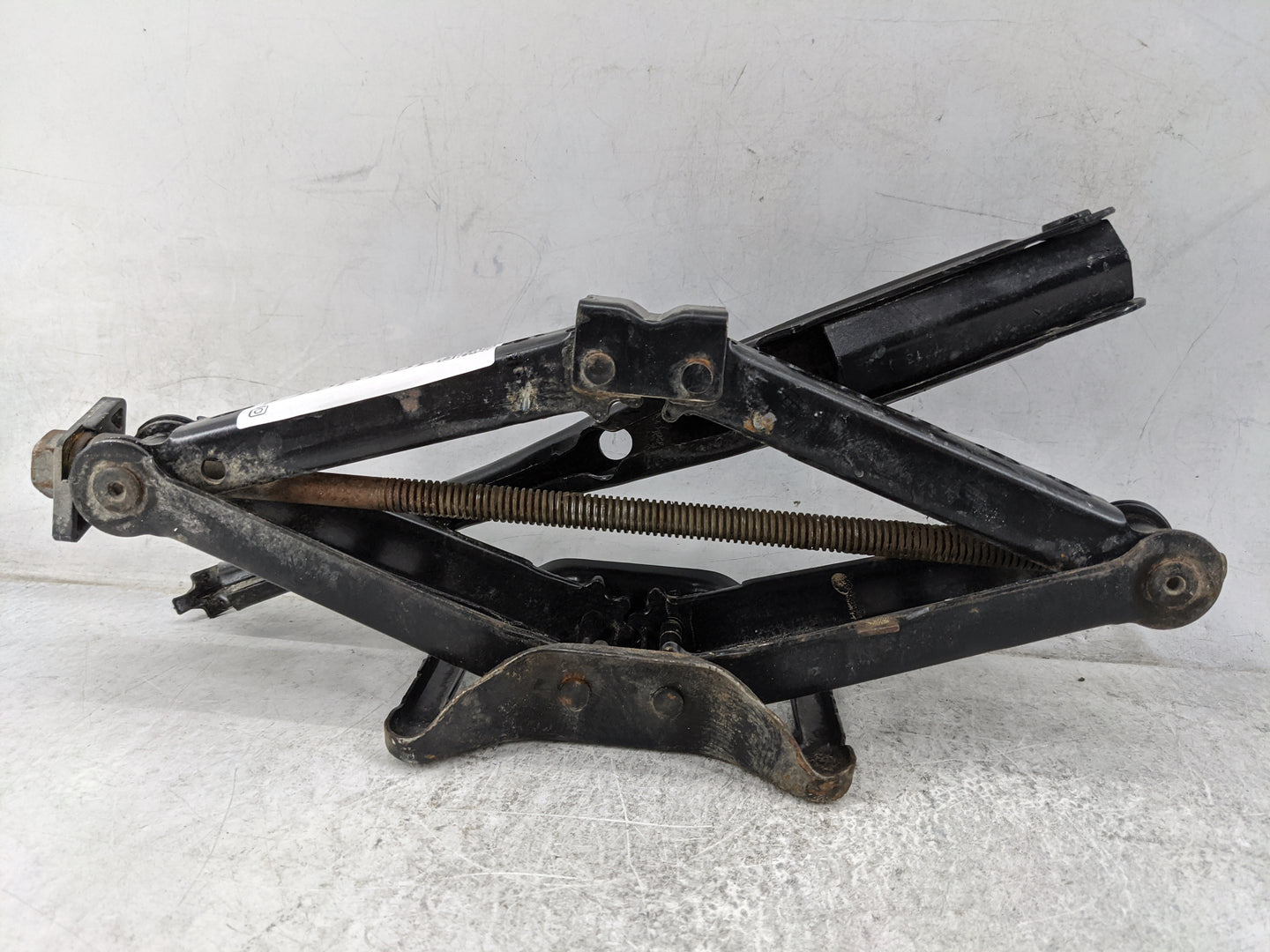 2017 Dodge Charger Spare Scissor Car Jack Black - Oemusedautoparts1.com