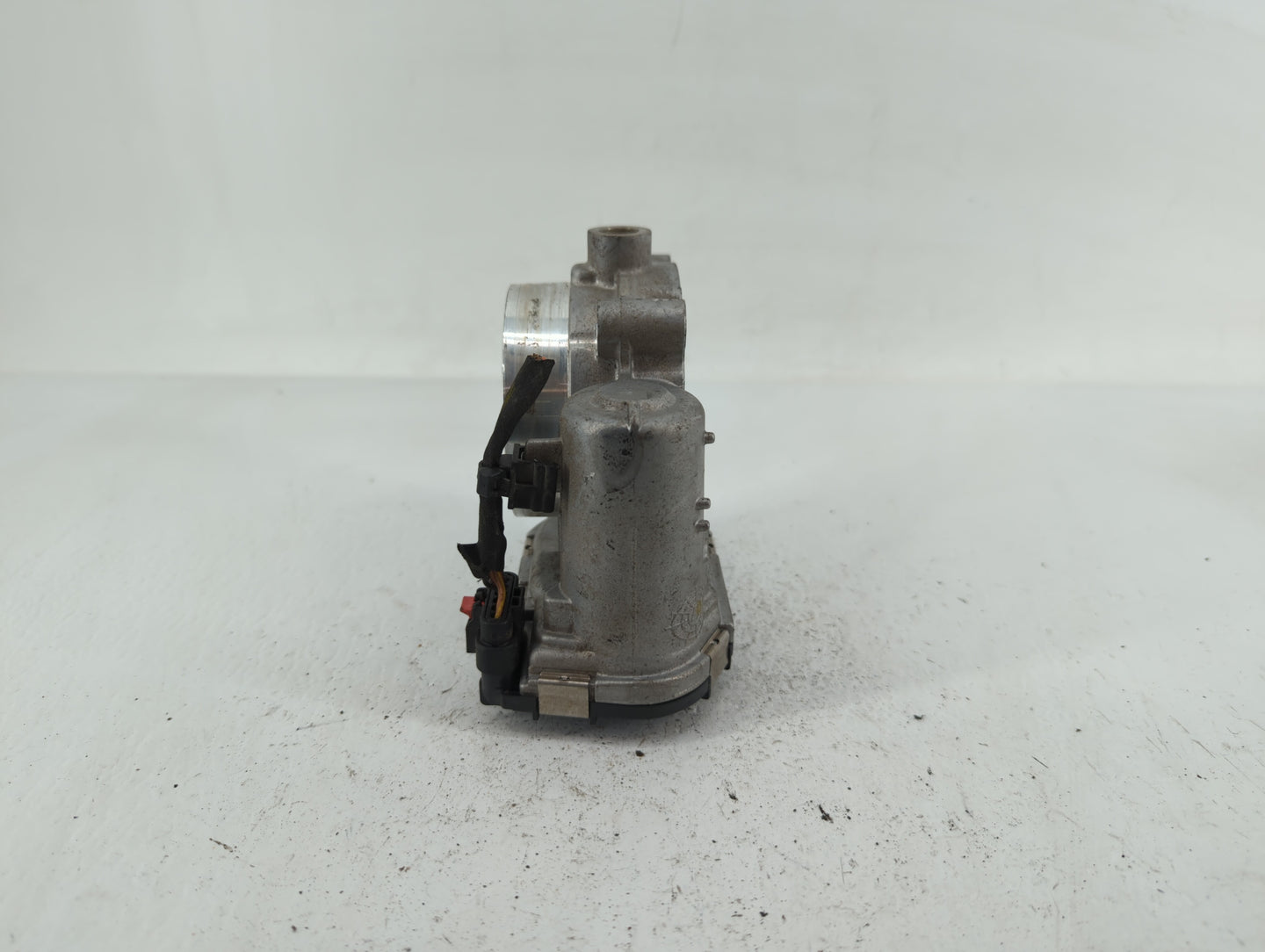 2011-2022 Dodge Charger Throttle Body P/N:05184349AE 05184349AC Fits OEM Used Auto Parts - Oemusedautoparts1.com