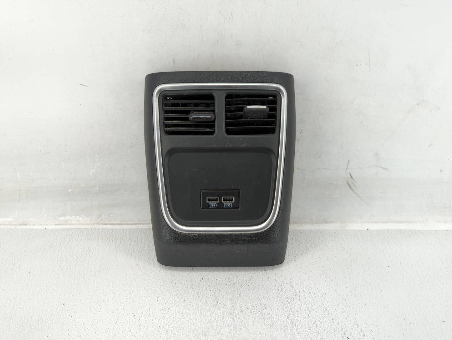 2017 Dodge Charger Overhead Roof Console Interior Dome Light Black - Oemusedautoparts1.com