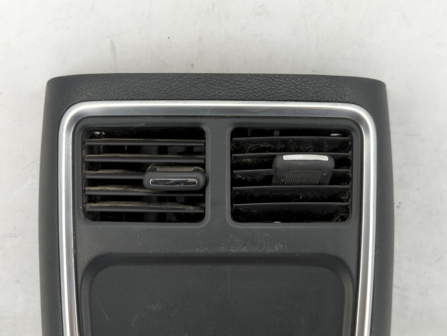 2017 Dodge Charger Overhead Roof Console Interior Dome Light Black - Oemusedautoparts1.com