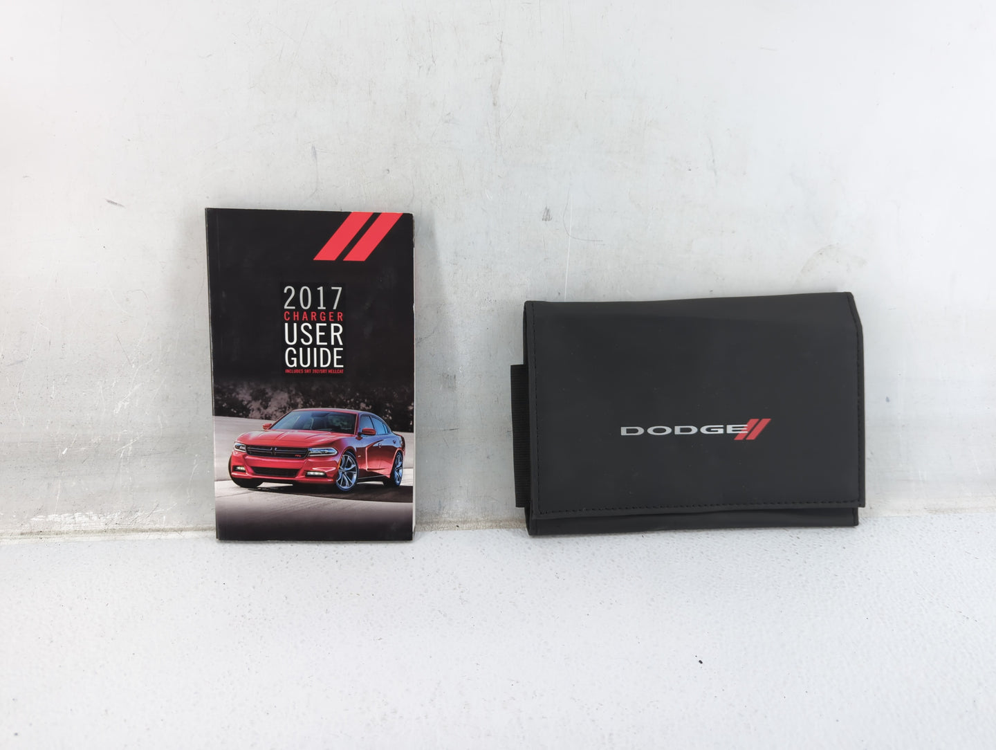 2017 Dodge Charger Owners Manual Book Guide P/N:17D481-926-AA OEM Used Auto Parts - Oemusedautoparts1.com